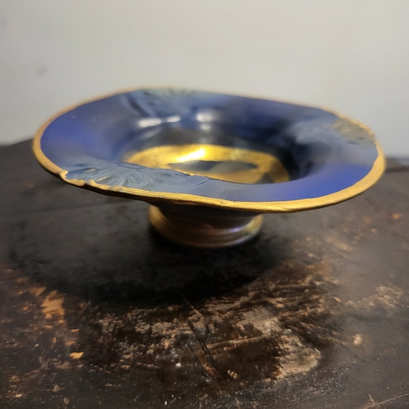 Vintage Studio Pottery Matte Blue and Gold Signed Trinket Dish - Picture 2 of 10